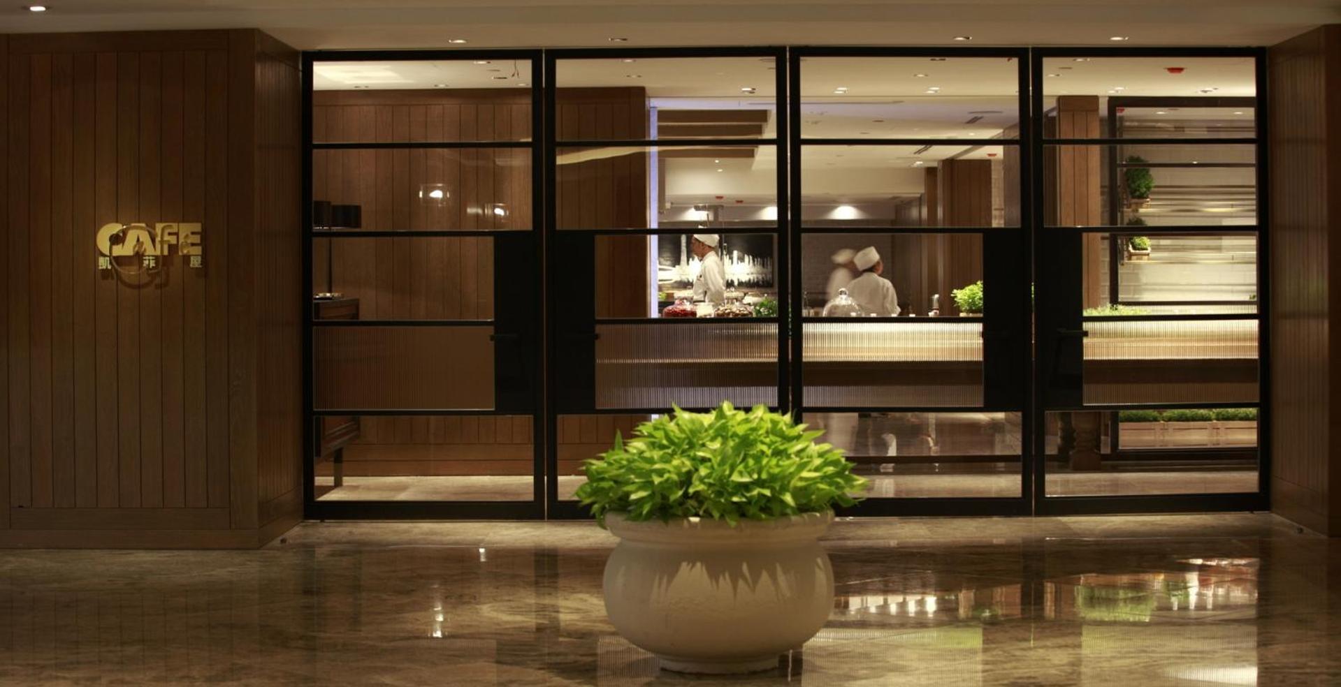 Grand Hyatt Taipei Hotel Kültér fotó The kitchen at the restaurant
